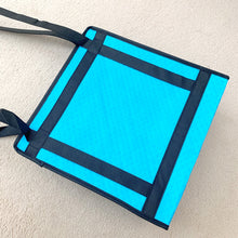 Load image into Gallery viewer, Folding Insulated Hot Cold Food Pizza Carry Delivery Caddy Bag