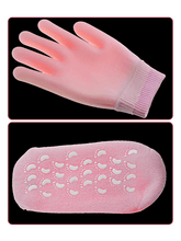 Load image into Gallery viewer, SwissCare Moisturising Gel Socks Gloves Set w/ Vitamin E Jojoba Oil